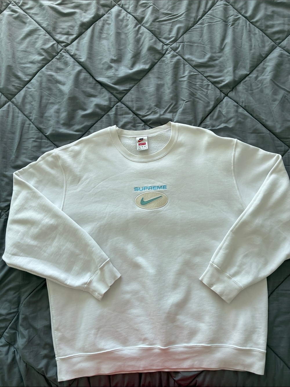Nike x Supreme Jewel Crewnexk